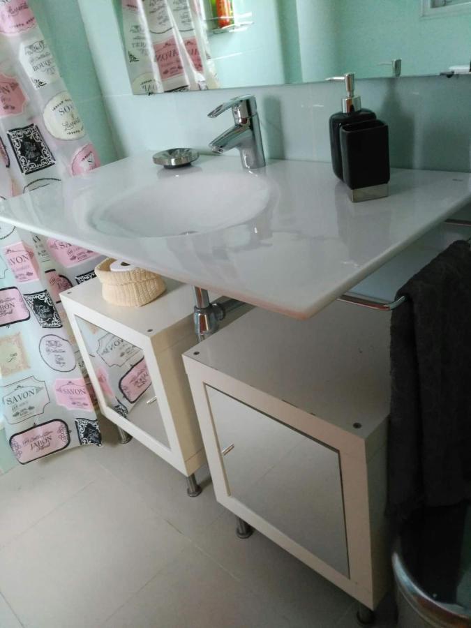 Stylish Flat, 2 Bathrooms And Swimming Pool, Next To The Beach! Sant Adrià de Besòs Exteriör bild